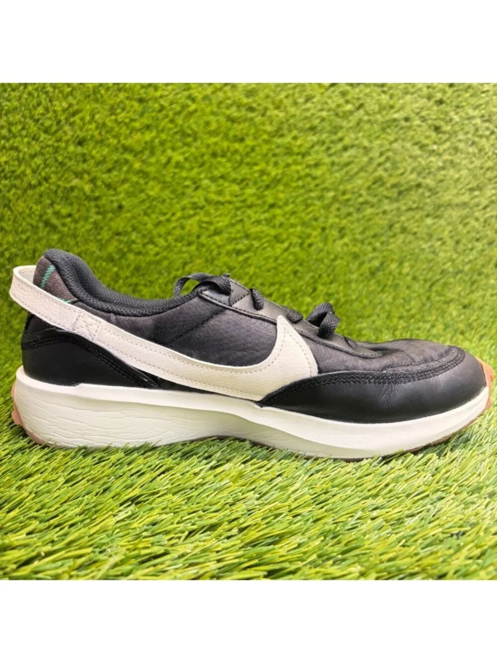 Nike Waffle Debut Premium Tartan Plaid Mens Size 8.5 Black Running Shoes Sneaker